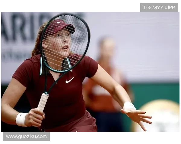 法网中国军团再遇挑战 郑钦文对阵萨巴伦卡 小布力争突破首胜困境